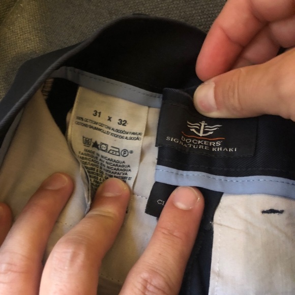 Dockers Signature Navy Pants (31x32) - Picture 2 of 2